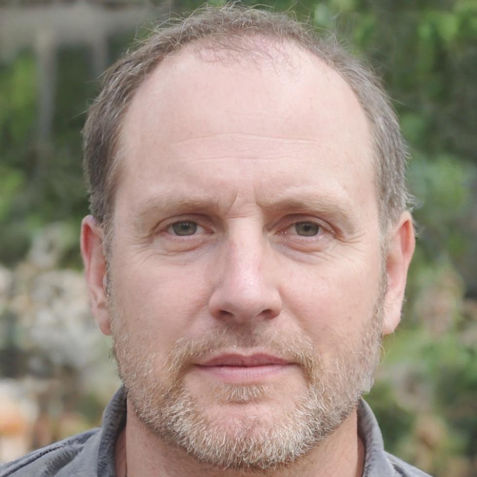 Porträt von Tobias Fennert